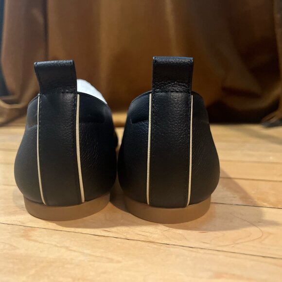 Everlane Black Leather Loafers - Picture 3 of 3